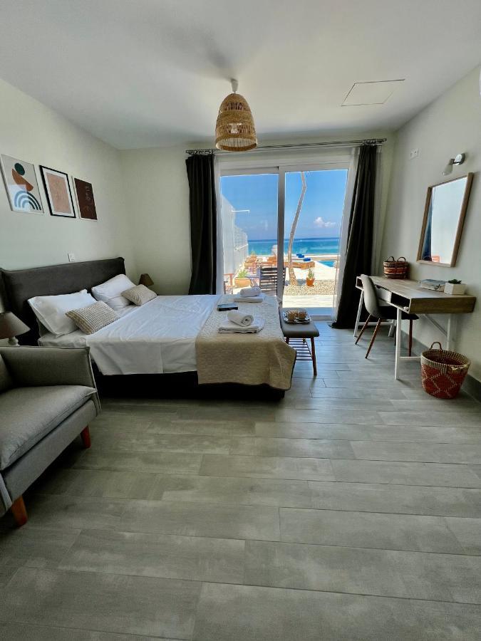 Vaso Beach Front Villa Іялісос Екстер'єр фото